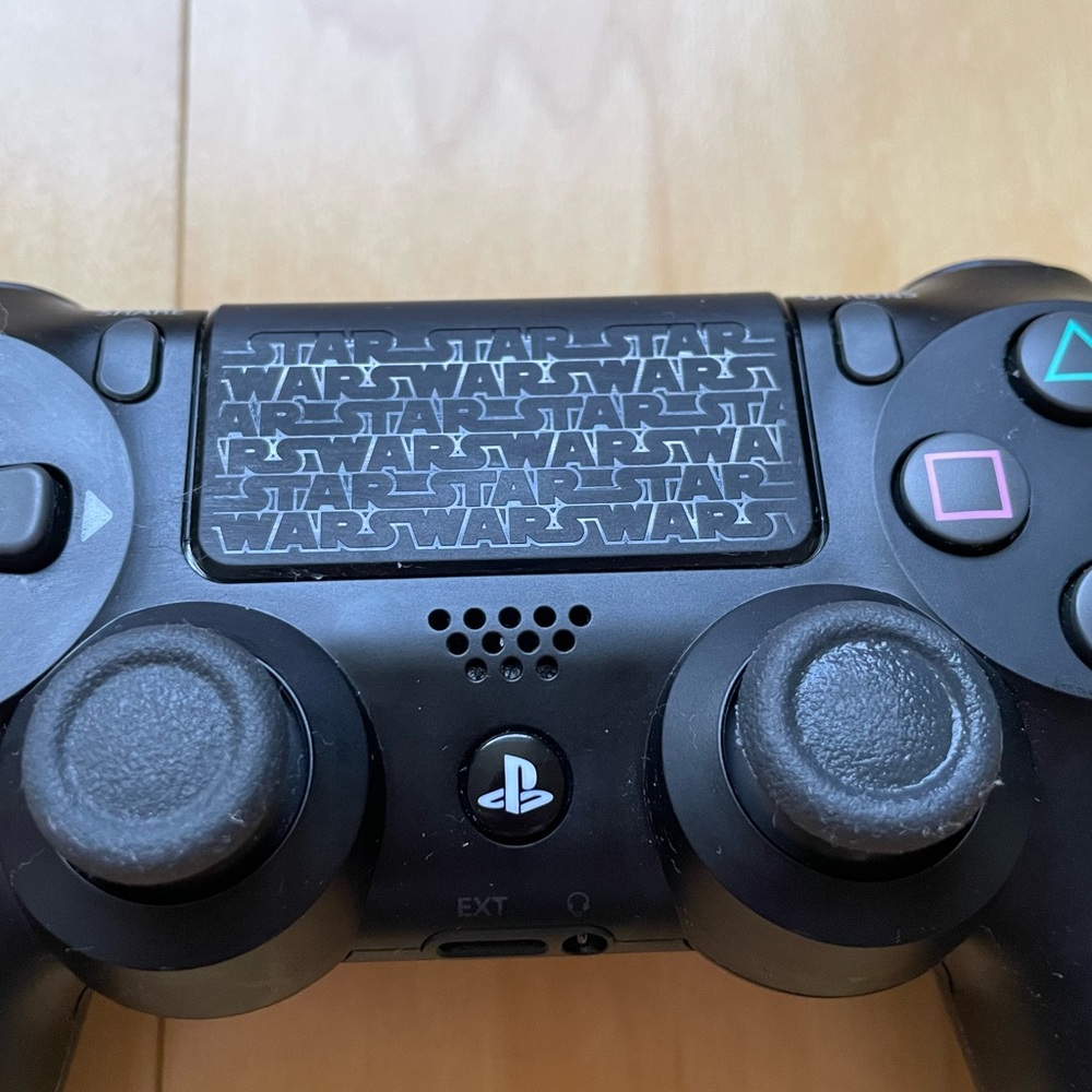 Sony PS4 Wireless Controller DualShock Star Wars Battlefront II Limited Edition - Picture 3 of 7